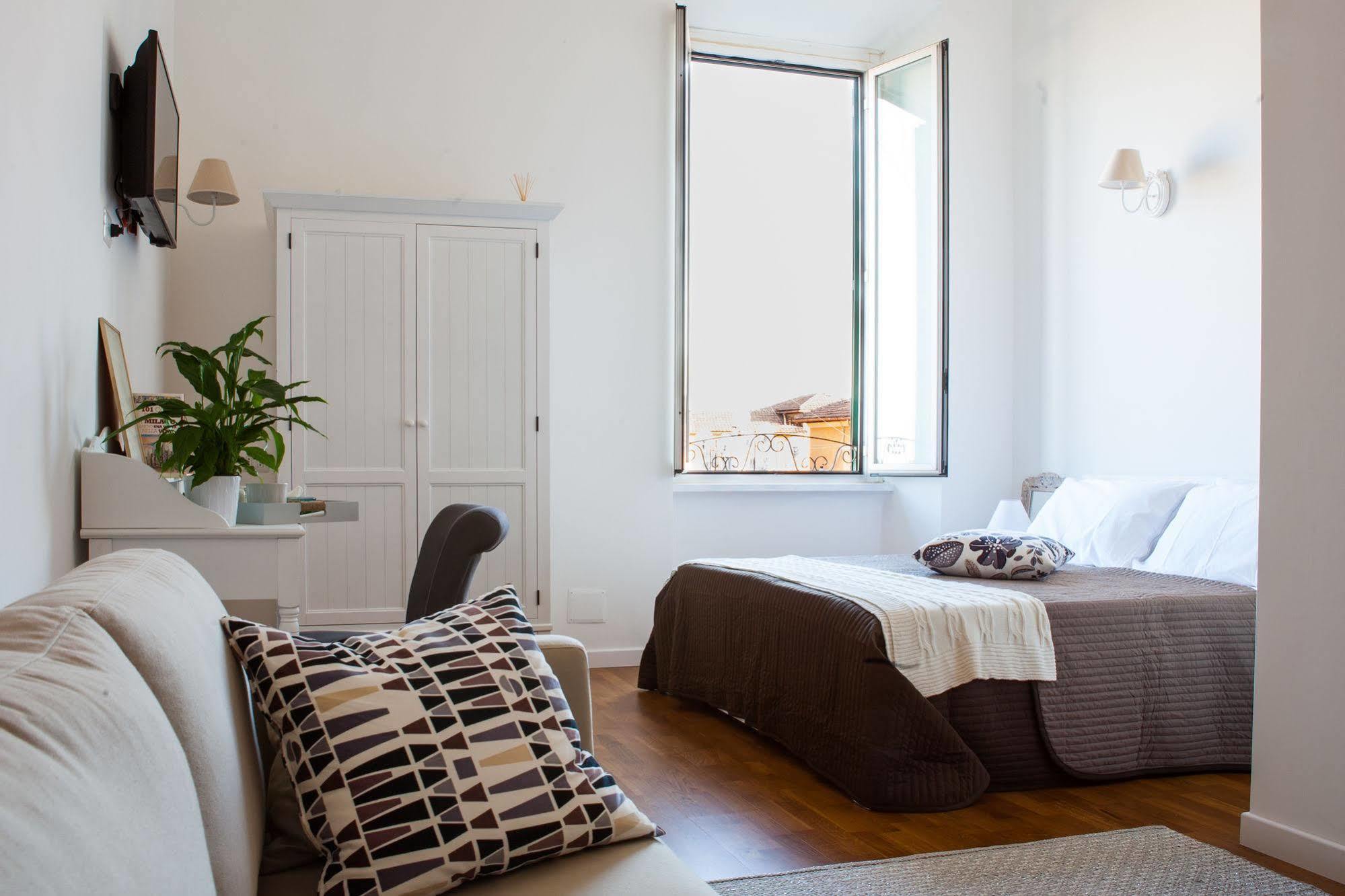 Urban Pine Rooms Rome Extérieur photo